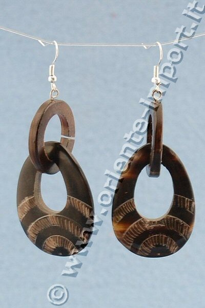 ORECCHINI IN CORNO 2 ANELLI.ALTEZZA 6CM . b ORECCHINI IN CORNO 2 ANELLI.ALTEZZA 6CM . b