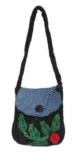 BORSA IN LANA COTTA DA SPALLA. CHIUSURA CON CERNIE