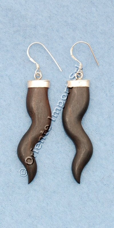 PIERCING - ORECCHINI FATTI DI LEGNO, CON ATTACCO I PIERCING - ORECCHINI FATTI DI LEGNO, CON ATTACCO I