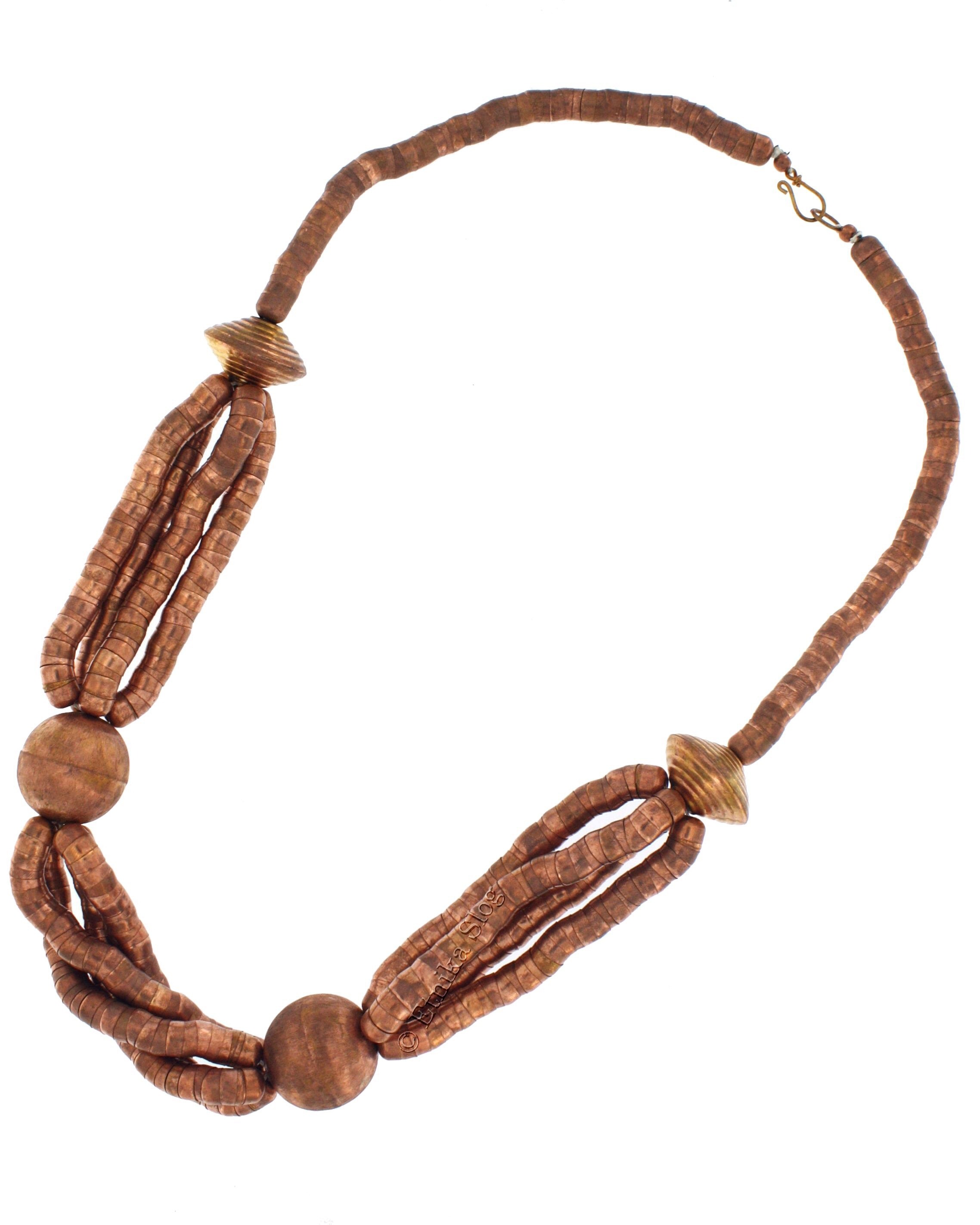 COLLANA IN METALLO BIANCO. SEZIONE TONDA, GR COLLANA IN METALLO BIANCO. SEZIONE TONDA, GR