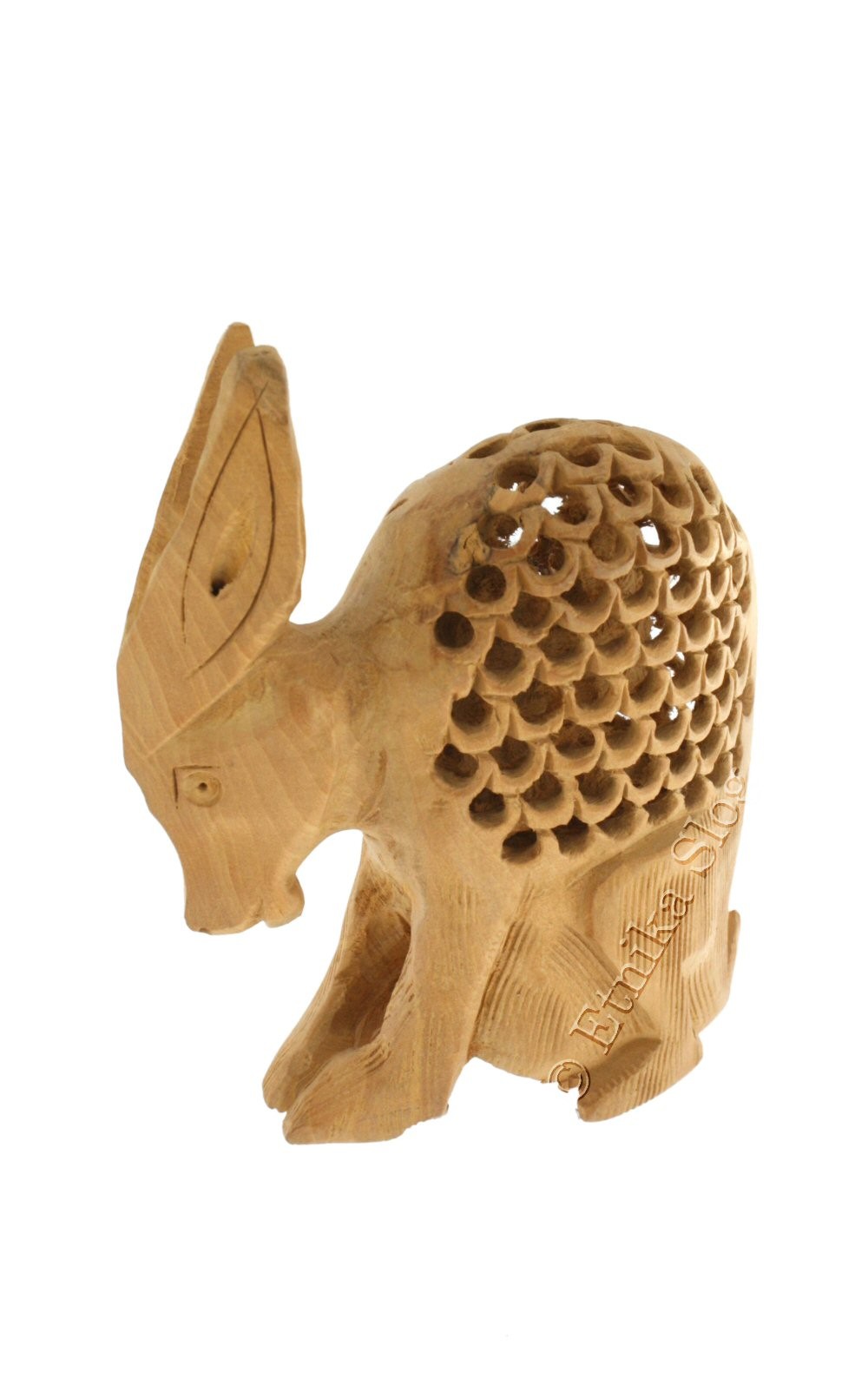 FIGURA ANIMALE TRAFORATO LEGNO DI CEDRO. DI FIGURA ANIMALE TRAFORATO LEGNO DI CEDRO. DI