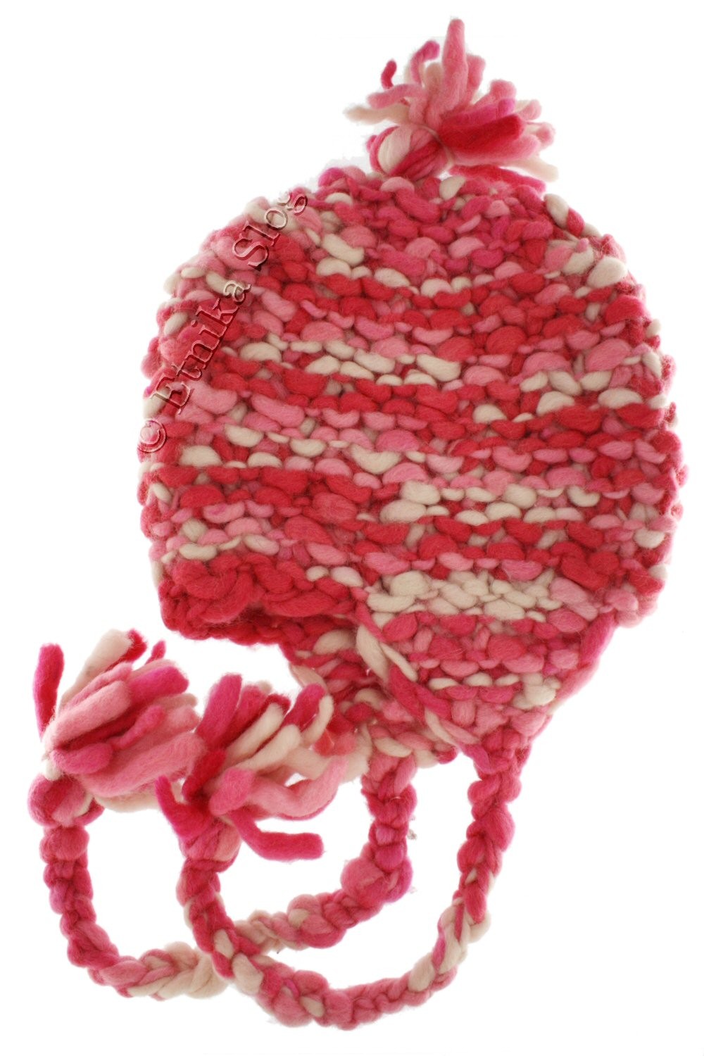 BERRETTO IN LANA FILATA CON PONPON E TRECCE. br / BERRETTO IN LANA FILATA CON PONPON E TRECCE. br /