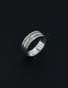 ANELLO IN ARGENTO LAVORATO, TRECCIA. ALTEZZA MM 8