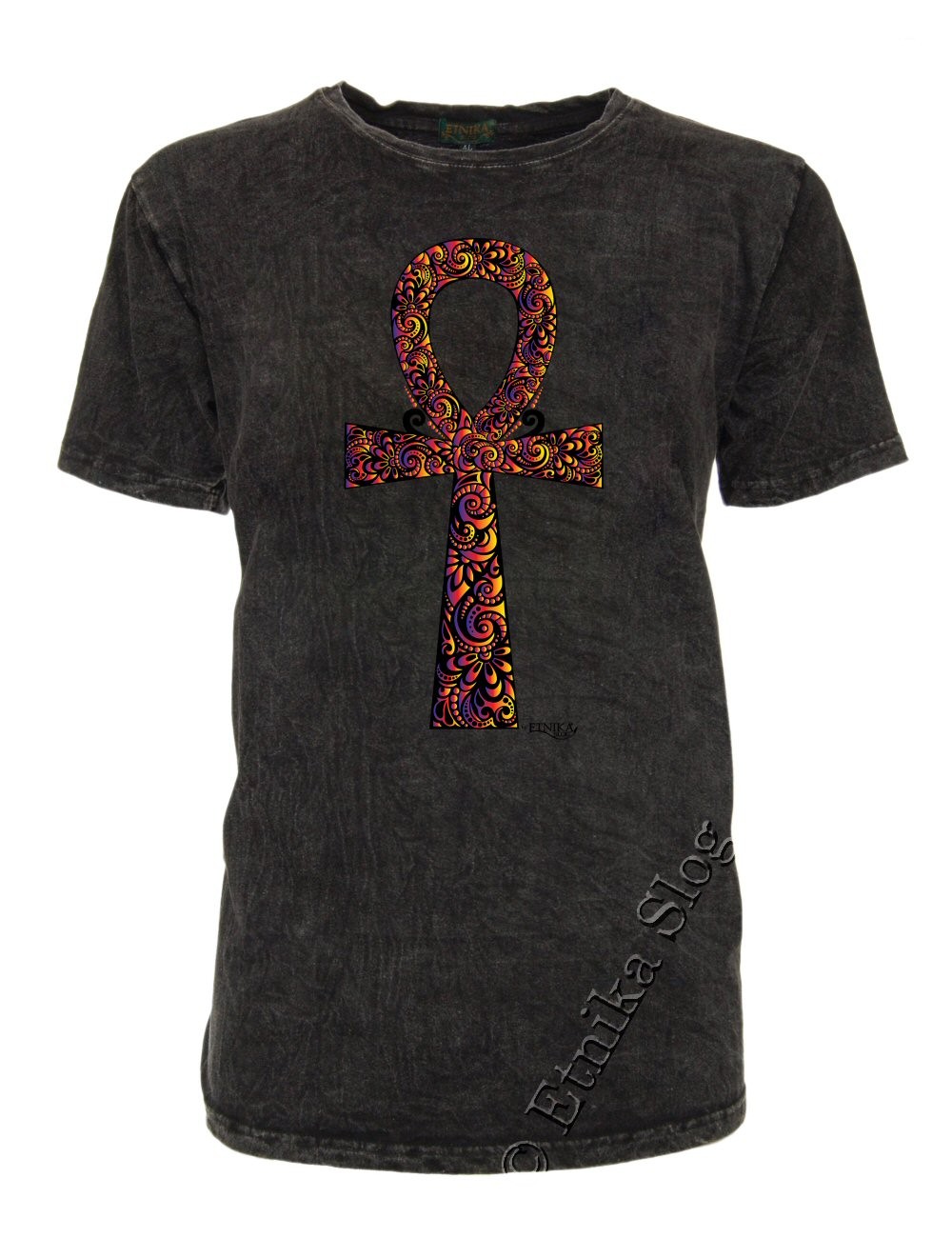 T-SHIRT UOMO COTONE - STONEWASHED CON STAMPA T-SHIRT IN COTONE CON SCOLLO ROTONDOTINTA UN - com Etnika Slog d.o.o. T-SHIRT UOMO COTONE - STONEWASHED CON STAMPA T-SHIRT IN COTONE CON SCOLLO ROTONDOTINTA UN - com Etnika Slog d.o.o.