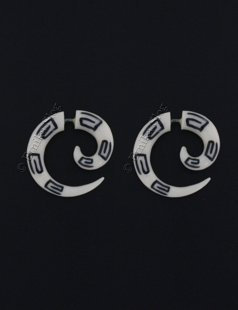 BIGIOTTERIA INDONESIANA FINTO PIERCING IN CORNObr BIGIOTTERIA INDONESIANA FINTO PIERCING IN CORNObr