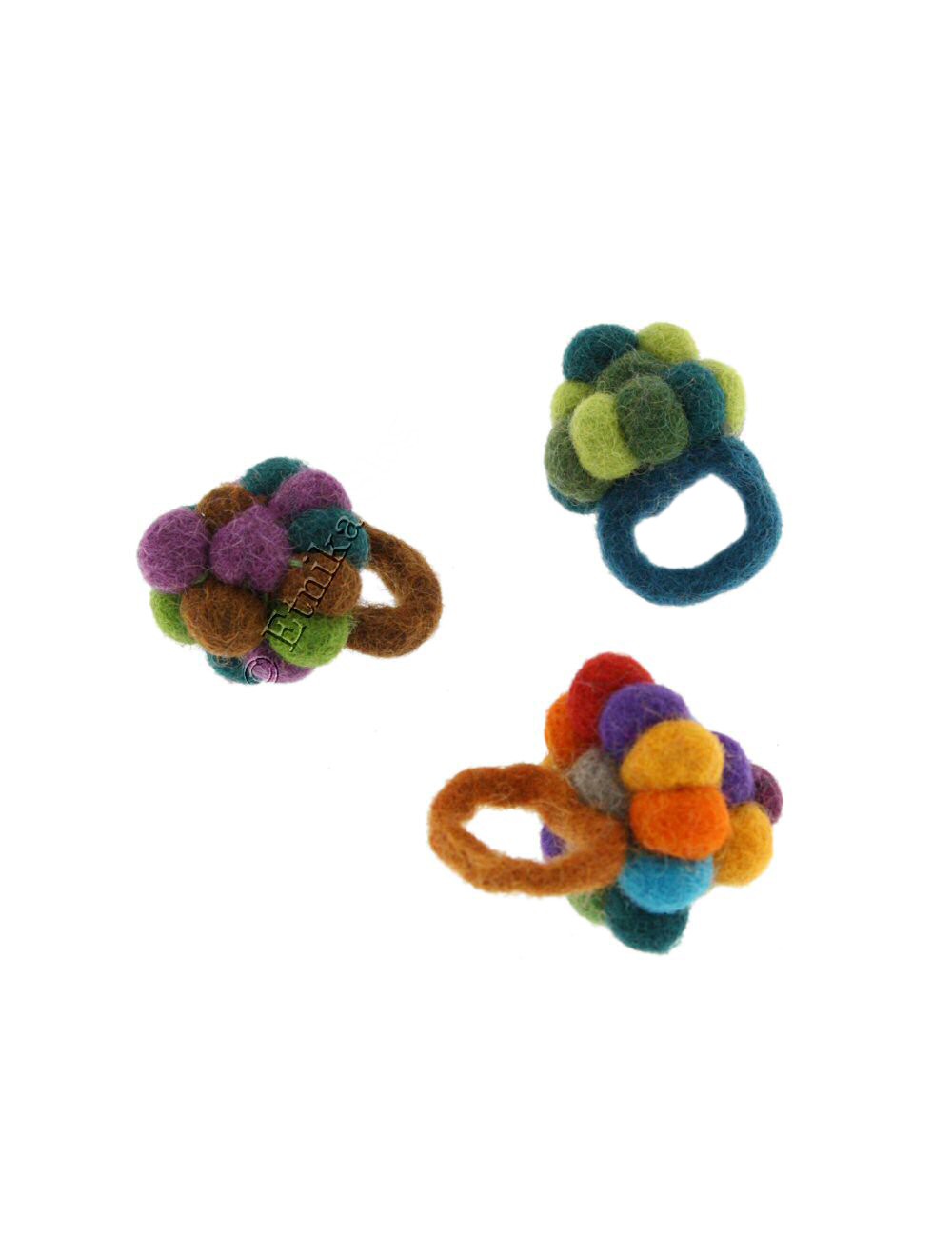ANELLI IN LANA COTTA ANELLO IN LANA, A FORMA DI UVA./MISURE MIS - com Etnika Slog d.o.o. ANELLI IN LANA COTTA ANELLO IN LANA, A FORMA DI UVA./MISURE MIS - com Etnika Slog d.o.o.