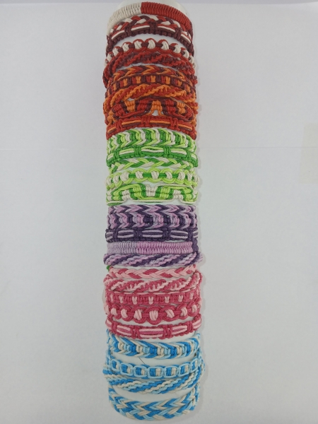 BRACCIALETTO IN&nbsp;COTONE/CUOIO E MATERIALI MISTI.br