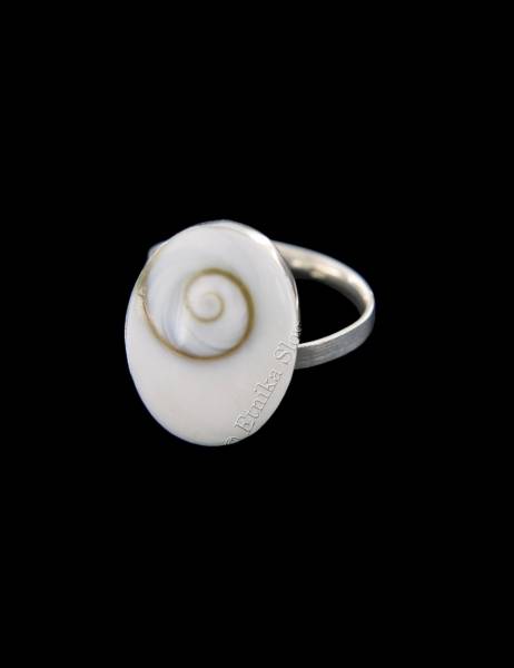 ANELLO IN ARGENTO CON CONCHIGLIA OCCHIO DI SHIVA /