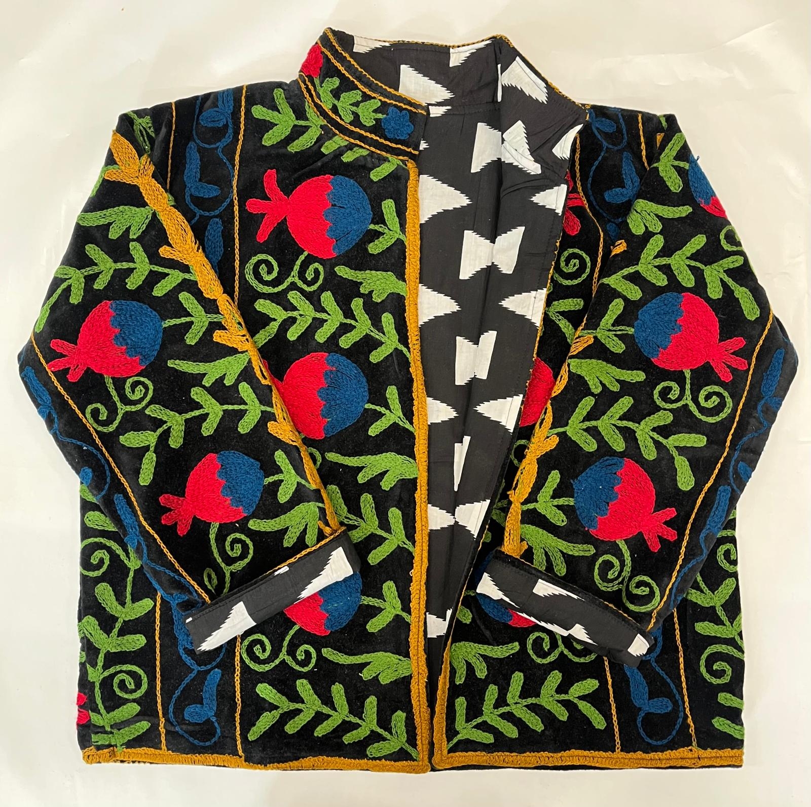 GIACCA SUZANI RICAMATA, MODELLO GIACCHINO CORTO IN GIACCA SUZANI RICAMATA, MODELLO GIACCHINO CORTO IN