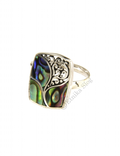 ANELLO IN ARGENTO&nbsp;CON CONCHIGLIA&nbsp;DI ABALONE .br /