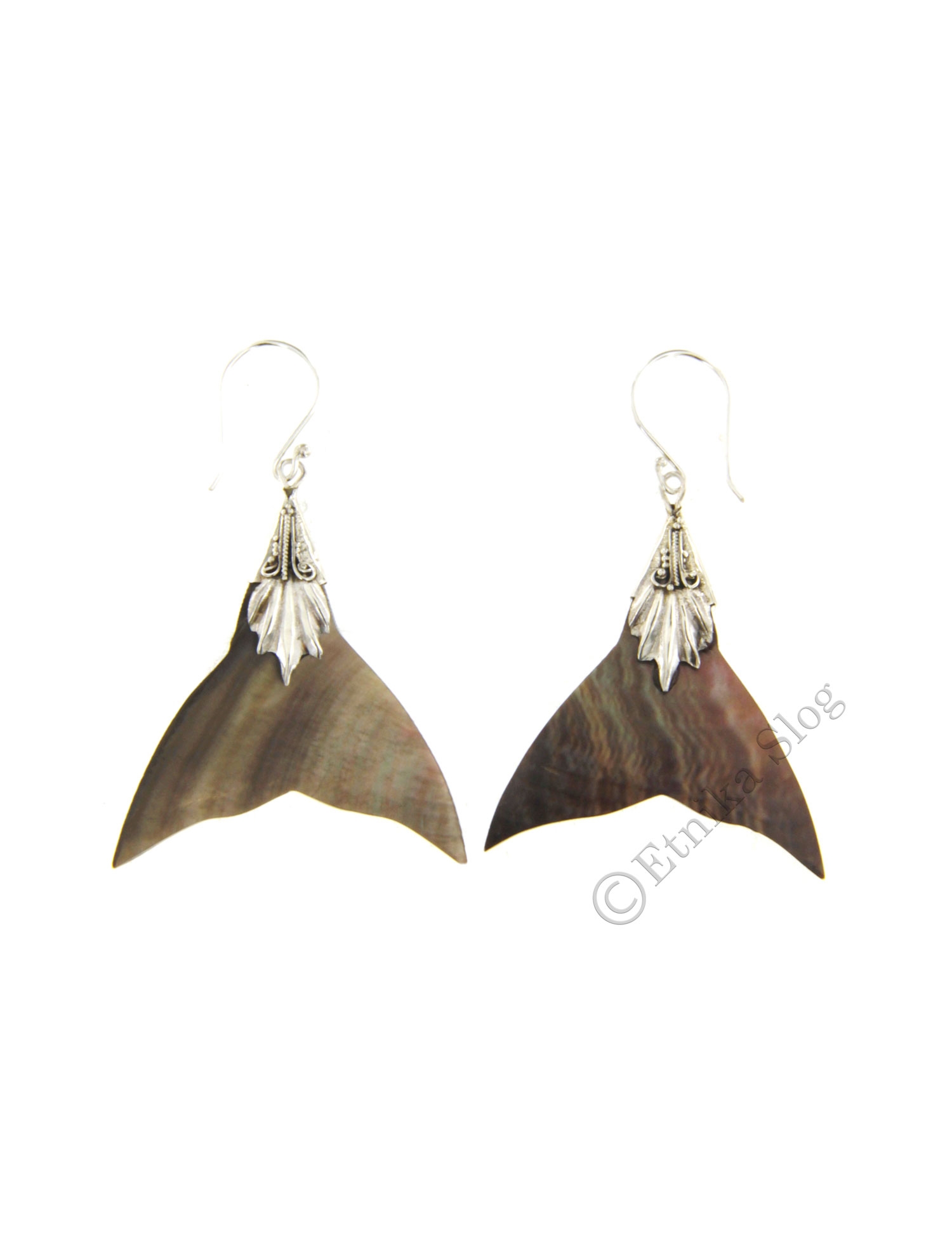 ORECCHINI IN ARGENTO CON MADREPERLA NATURALE ORECCHINI IN ARGENTO CON MADREPERLA NATURALE