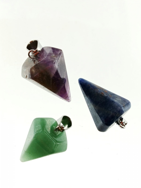 PENDOLO IN PIETRA DURA CON GANCETTO IN METALLObr