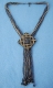 COLLANA LUNGA CON PERLINE E PENDENTE IN CORNObr /