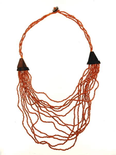 COLLANA MULTIFILE IN PERLINE E LEGNO, CHIUSURA CON