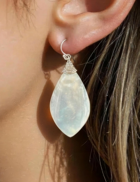 ORECCHINI&nbsp;IN ARGENTO&nbsp;CON&nbsp;MADREPERLA BIANCOmi