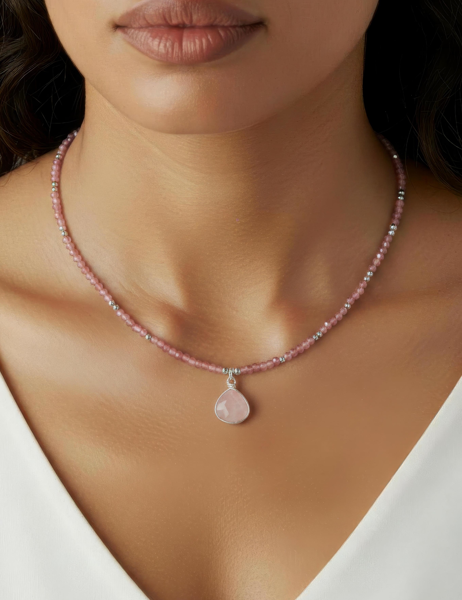 COLLANA IN ARGENTO E PIETRA DURA CON PENDENTE str COLLANA IN ARGENTO E PIETRA DURA CON PENDENTE str
