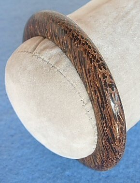 ,BRACCIALETTI BANGAL IN COCCO STRETTI. diametro 8,,70 ,BRACCIALETTI BANGAL IN COCCO STRETTI. diametro 8,,70