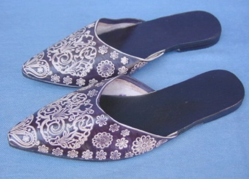 SANDALS AND MULES SN-A01 - Oriente Import S.r.l.