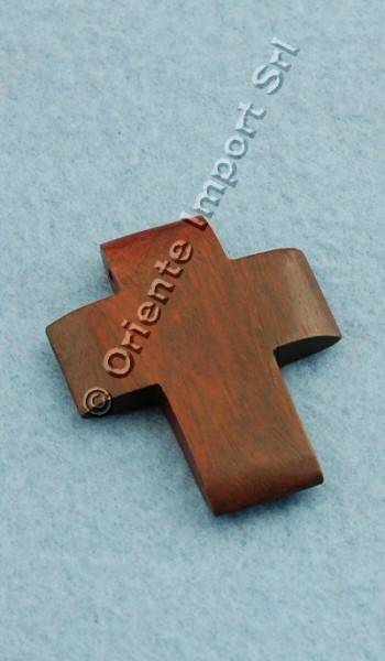 PENDENTE CROCE IN LEGNO ROSSO.DIMENSIONE CM5