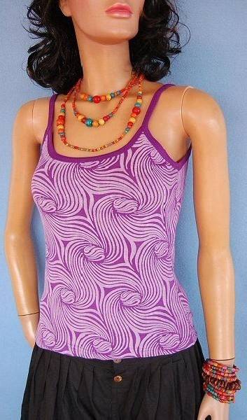 TOP IN COTONE CON STAMPE FANTASIA DAVANTI E TINTA