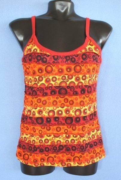 TOP IN COTONE A RIGHE RICUCITE, CON STAMPE A CERCH